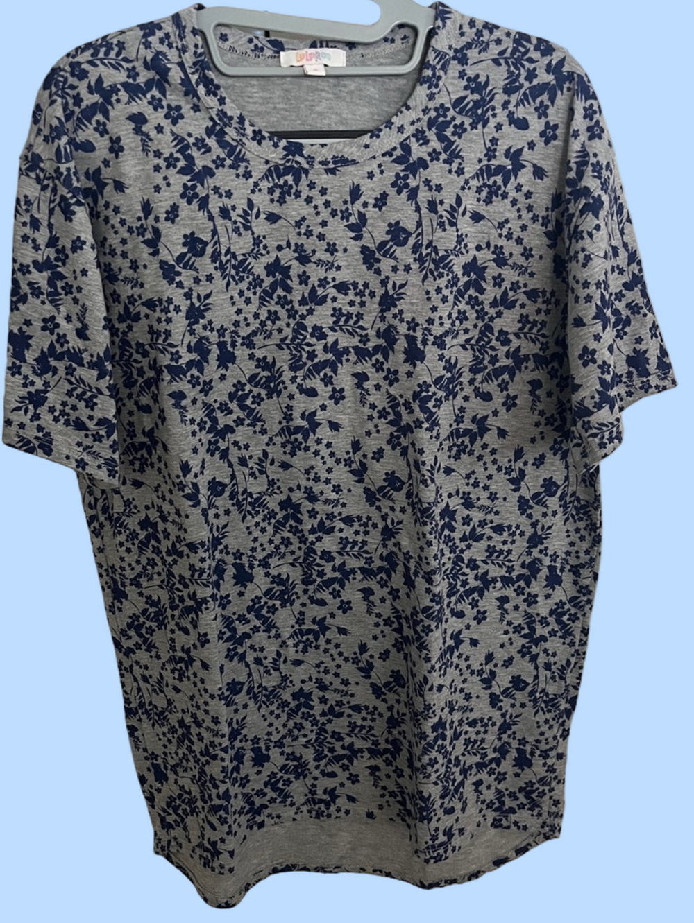LuLaRoe Gray & Navy Floral Short Sleeve Crewneck Top